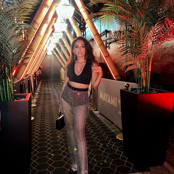 Meet your Posher, Ashni - Picture 5 of 5